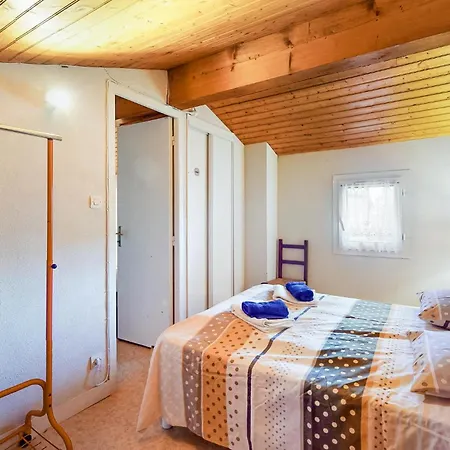 3 Bedroom Pet Friendly In Prázdninový dům